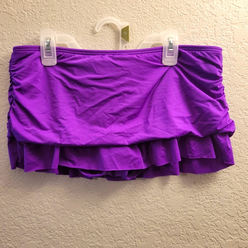 Kenneth Cole reaction swimming bottoms